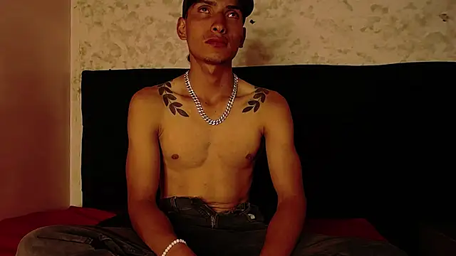 SavageLover  online show from November 6, 3:53 am