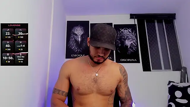 AUSTINN TORRES online show from February 20, 1:02 am