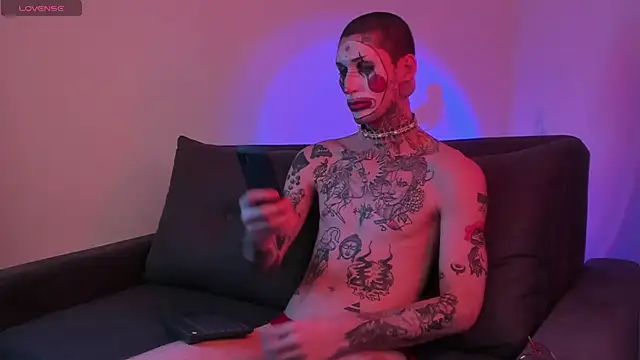 TokyoHatsumoto online show from October 31, 6:11 pm