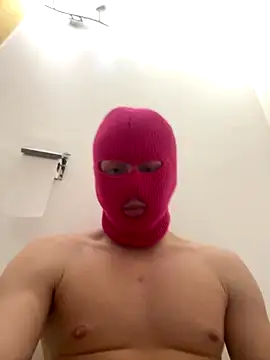 grossebite12335 online show from December 21, 12:29 am