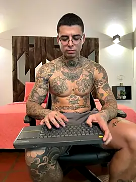 MATEO DILUCA online show from November 13, 10:09 am