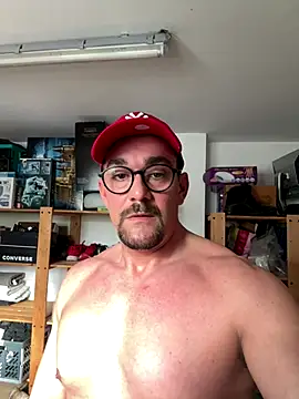Gentleman 36 online show from October 25, 8:05 am