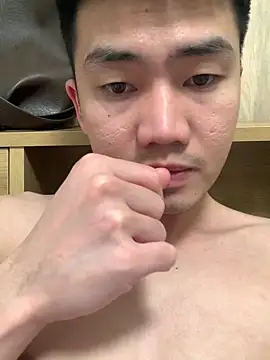 Gahuee9889 online show from March 7, 3:32 pm