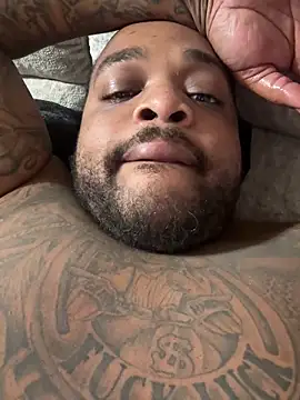 landongordon145 online show from November 1, 9:08 pm