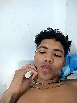 Alex Sweeting online show from April 3, 6:15 pm