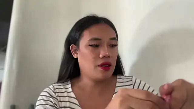 untouchable mia online show from November 4, 1:17 am