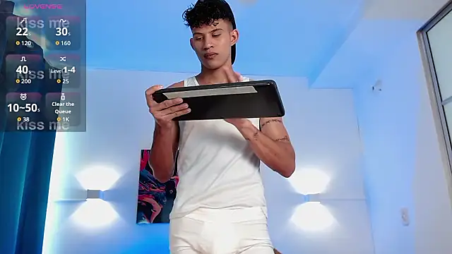 KamiSuarez online show from February 17, 6:40 pm