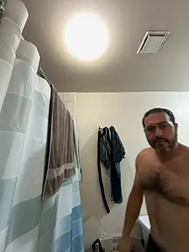 ezrah23 online show from May 6, 5:57 pm