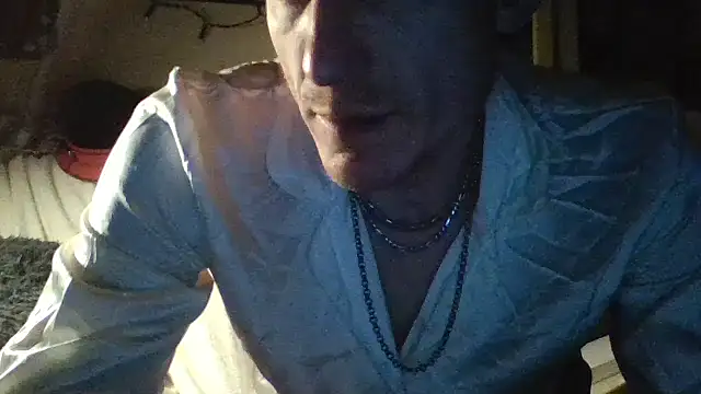 jigglethaypussi online show from November 27, 3:43 am