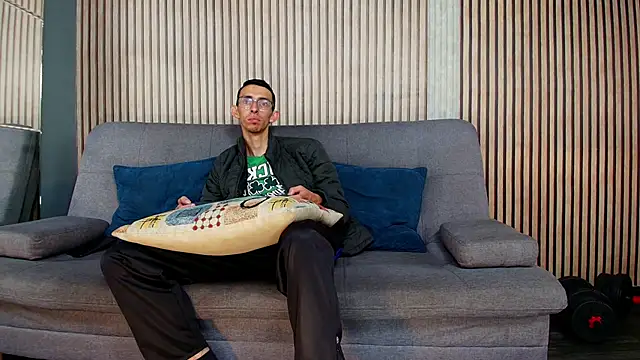 ZyroNight online show from December 22, 7:33 pm