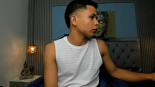 Liams18 online show from April 14, 3:06 am