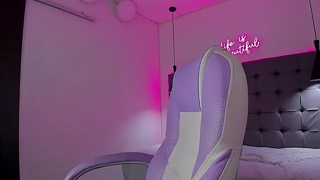 Liams18 online show from November 28, 3:42 am