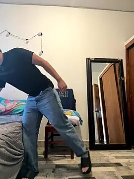 Leoncitooo987 online show from November 29, 7:49 pm