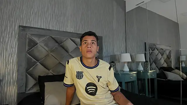 Dominic Burk online show from November 6, 7:17 pm