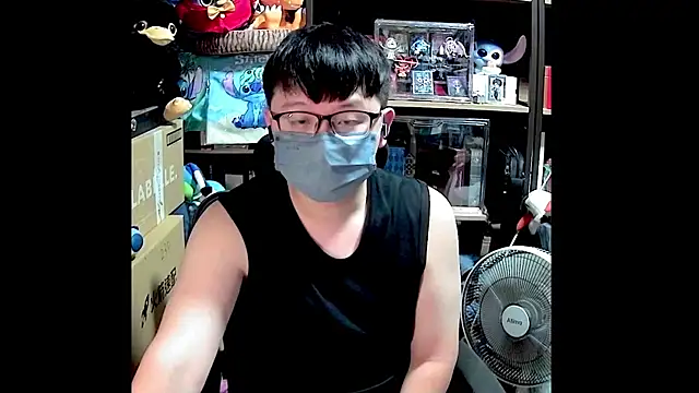 kk05483 online show from June 15, 6:11 pm