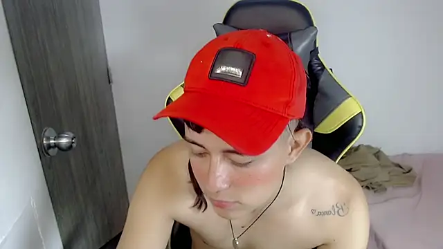 Tatann 18 online show from November 7, 10:02 pm