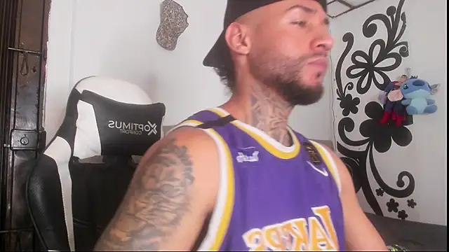 couple-hothot online show from November 21, 12:31 am