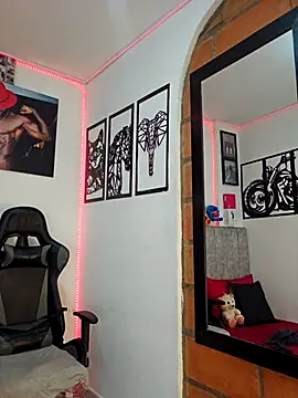 MIKE KILIANjs online show from February 11, 6:57 pm