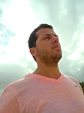 thenakedtraveler online show from January 13, 2:43 pm