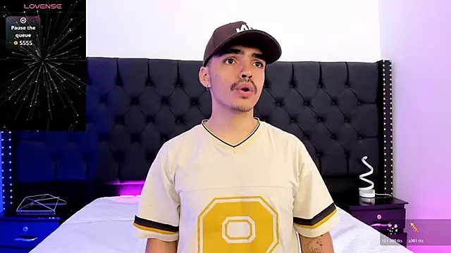 NicoKingg  online show from January 14, 2:33 pm