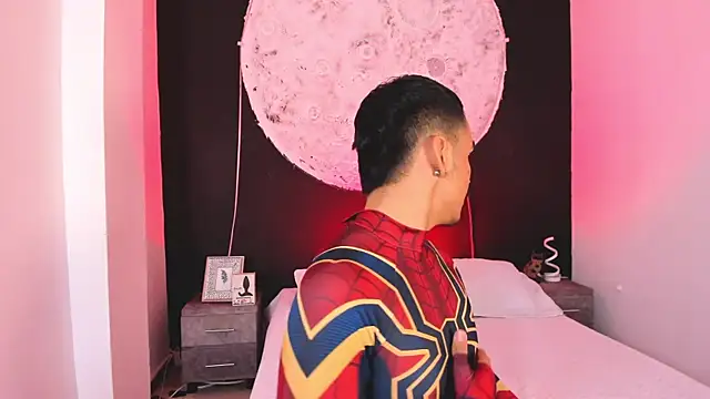 NicoKingg  online show from November 19, 4:34 am