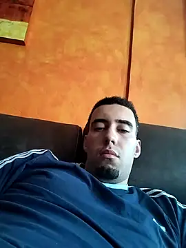 adrihgz online show from November 11, 12:32 pm