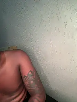 SnowyFloor online show from November 16, 12:24 am