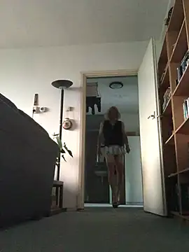 simone xdressing online show from July 18, 7:19 pm