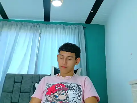 FelipeGonzalezz online show from December 1, 12:30 pm