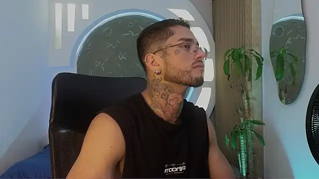 Alanrodgers online show from March 21, 1:26 pm