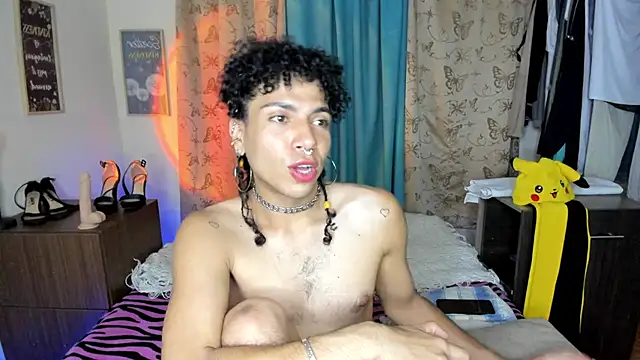 Angel White25 online show from April 17, 2:58 am