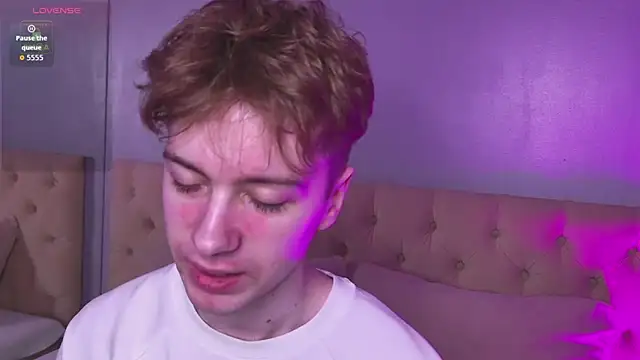 Paul Holt online show from November 25, 8:33 pm