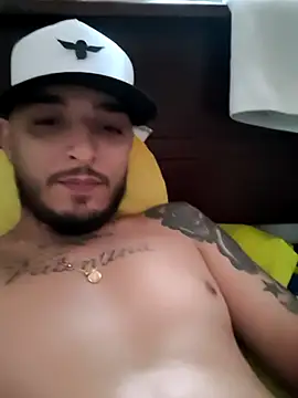 mohamedkarimm online show from December 16, 4:03 pm