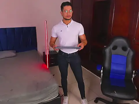 Nolan joness online show from March 28, 8:53 pm