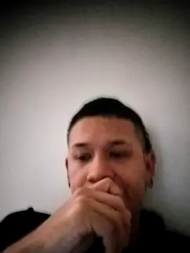 Chris    Col online show from November 22, 6:40 pm