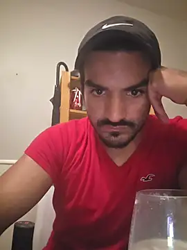 piggylatino online show from November 22, 12:32 am