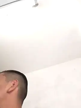 Solo privado online show from March 6, 7:33 pm