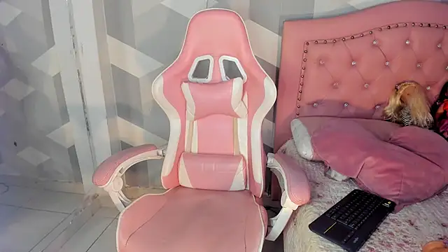 JacobRusso online show from December 3, 5:35 am