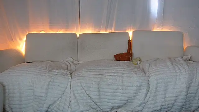 alex islivee online show from March 20, 8:56 pm