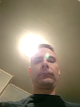 Gregorywhitelegs online show from April 3, 4:37 pm