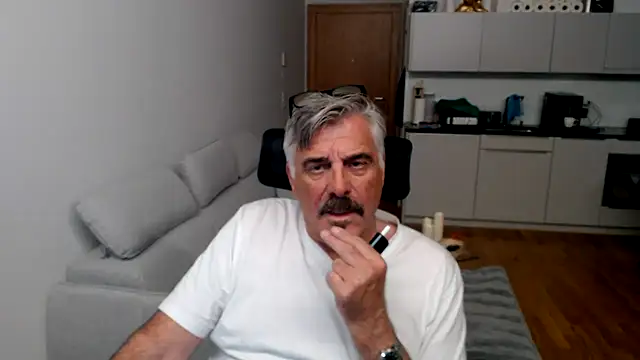 Buidapest online show from January 17, 11:06 pm