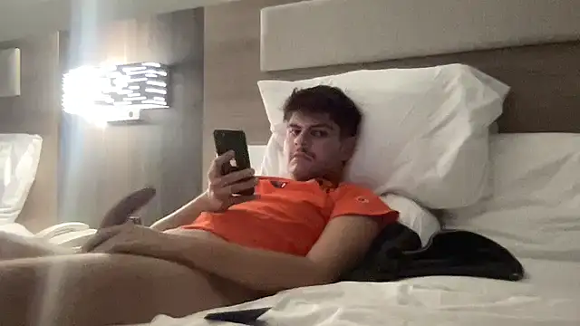 iceicebaby06 online show from November 18, 2:15 am