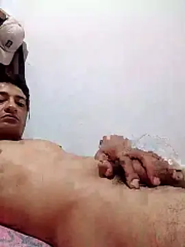 noah77  online show from April 21, 12:24 am