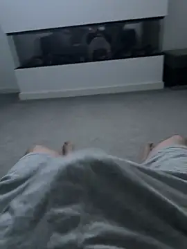 -bfc1882- online show from February 28, 11:15 pm