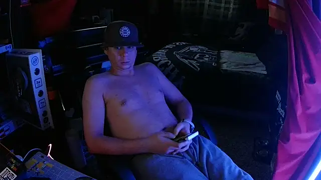 Bowerboi online show from November 22, 7:24 pm