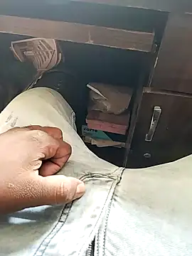 Roy   121 online show from December 4, 5:25 am