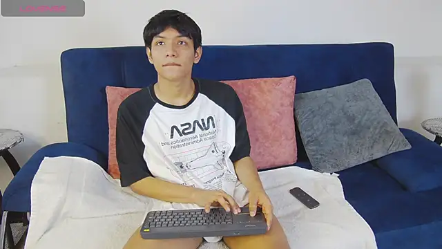 Liam Sinclair online show from November 24, 12:06 pm