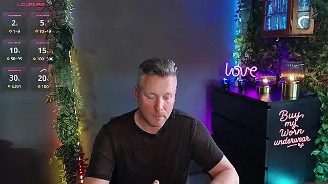 Hunter Fl online show from April 6, 2:18 pm