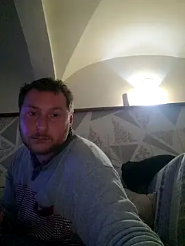 18cmAndr online show from November 30, 7:49 pm