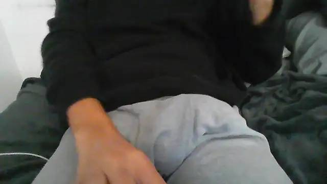 latinman7944 online show from January 12, 7:23 am